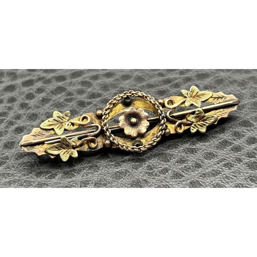 Victorian Vintage 10K Yellow And Rose Gold Ornate Floral Ivy Etruscan Brooch Pin